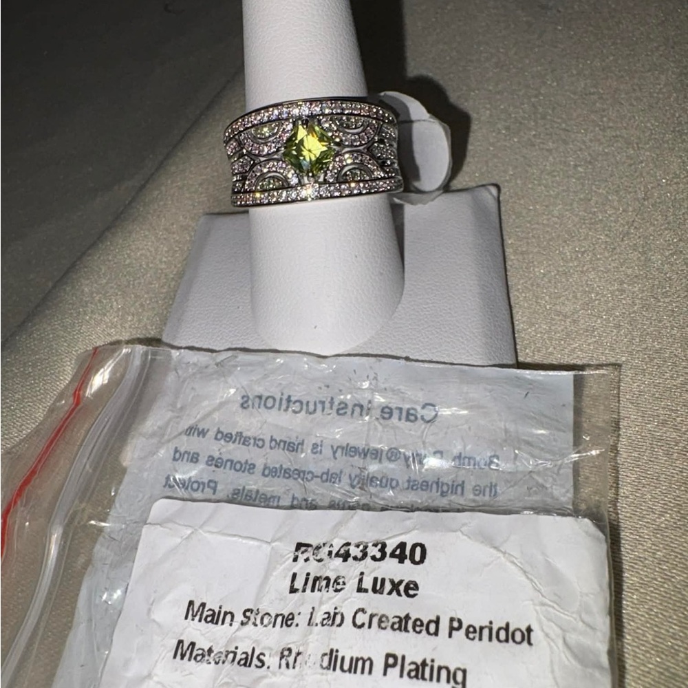 Bomb party size 9 peridot.  Birthday ring.